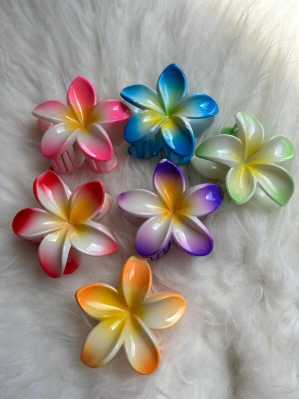 CHRONEX 2PCS Flower Hair Clips for Women Flower Hair Claw Clips Plumeria Claw Clips for Thin Hair Large Claw Clips for Thick Hair Beach Tropical Hair Accessories for Girls