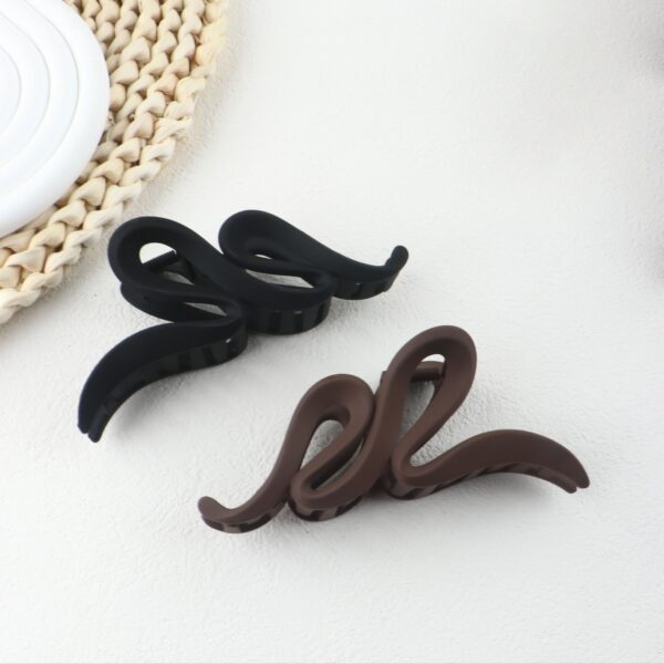 CHRONEX 2PCS Solid Color Matted Hair Claw Clips Large Wavy Hair Grab Clips For Women And Girls - Image 5